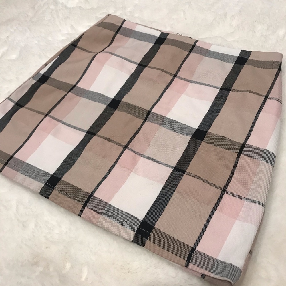 plaid skirt